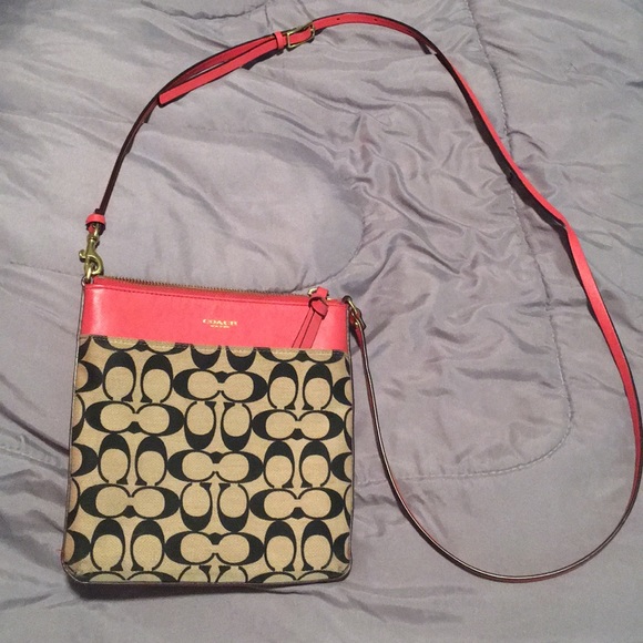Coach Handbags - Coach Crossbody